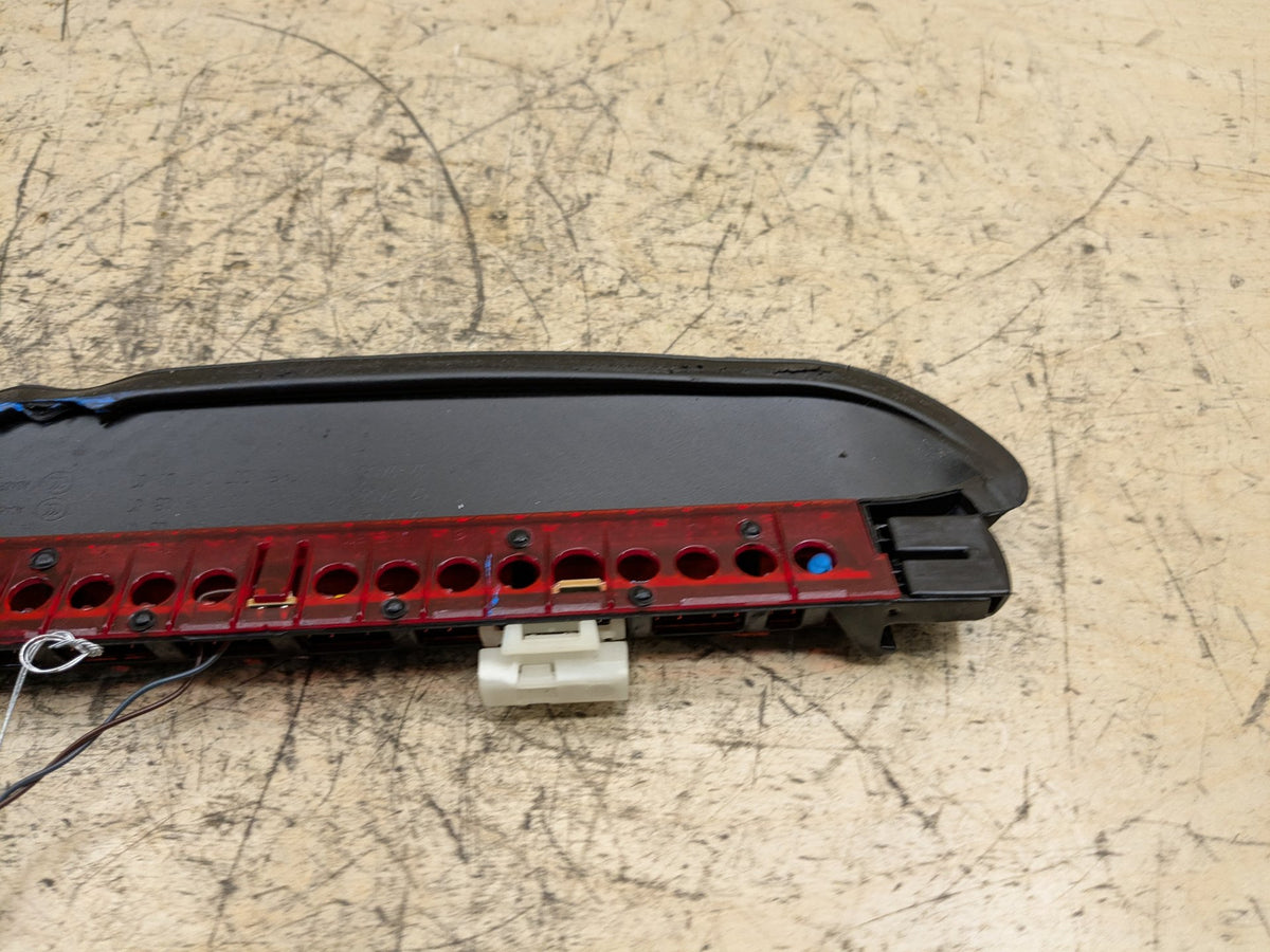 2018-2023 BMW M550i G30 Upper Liftgate Trunk Lid 3rd Brake Light 7360526 OEM