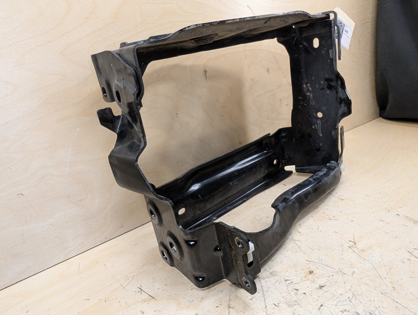 OEM BMW F90 F93 G12 G16 G30 M5 M8 Front Left Driver Radiator Support Bracket