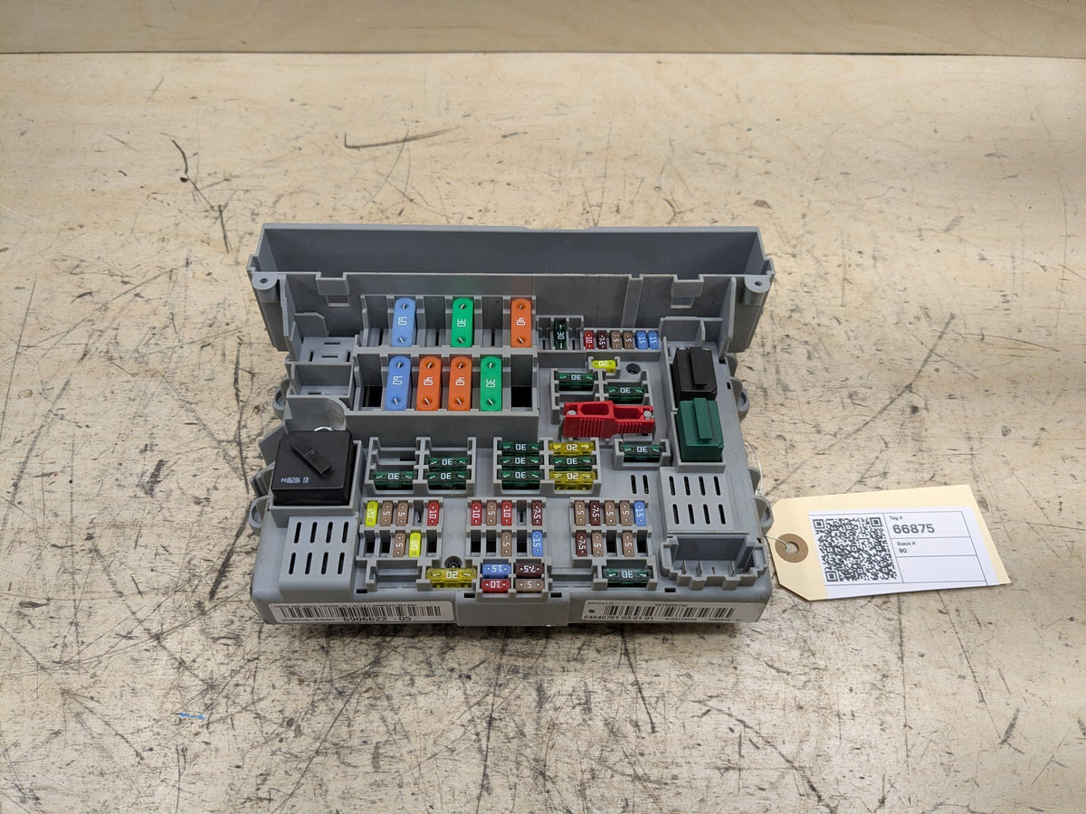 2007-2013 BMW 335i E92 Front Power Distribution Fuse Box 6906622 OEM