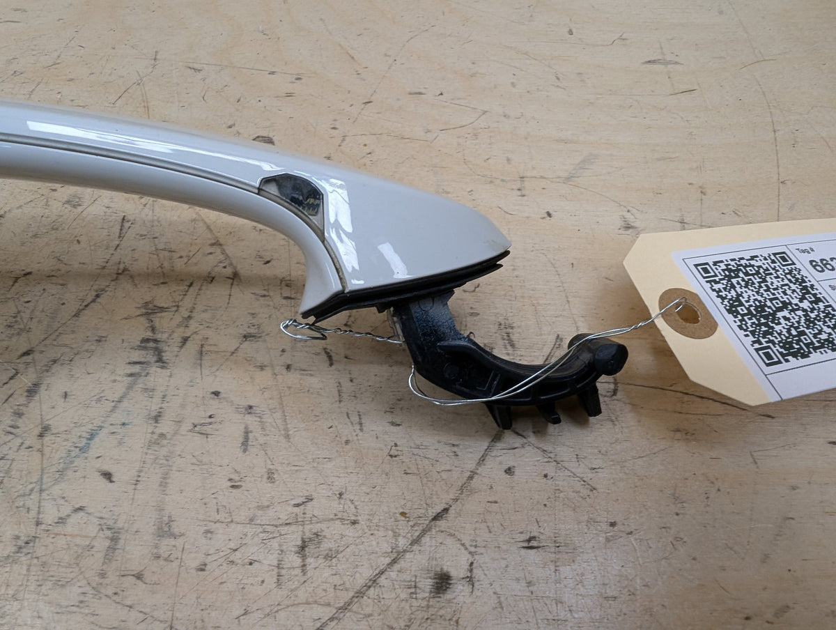 2019-2026 BMW 330i G20 Front or Rear Right Passenger Exterior Door Handle 9491458 OEM