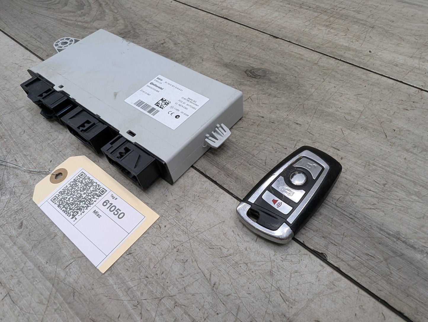 2009-2015 BMW 750Li F02 CAS Comfort Car Access System Module w/ Key 9301518