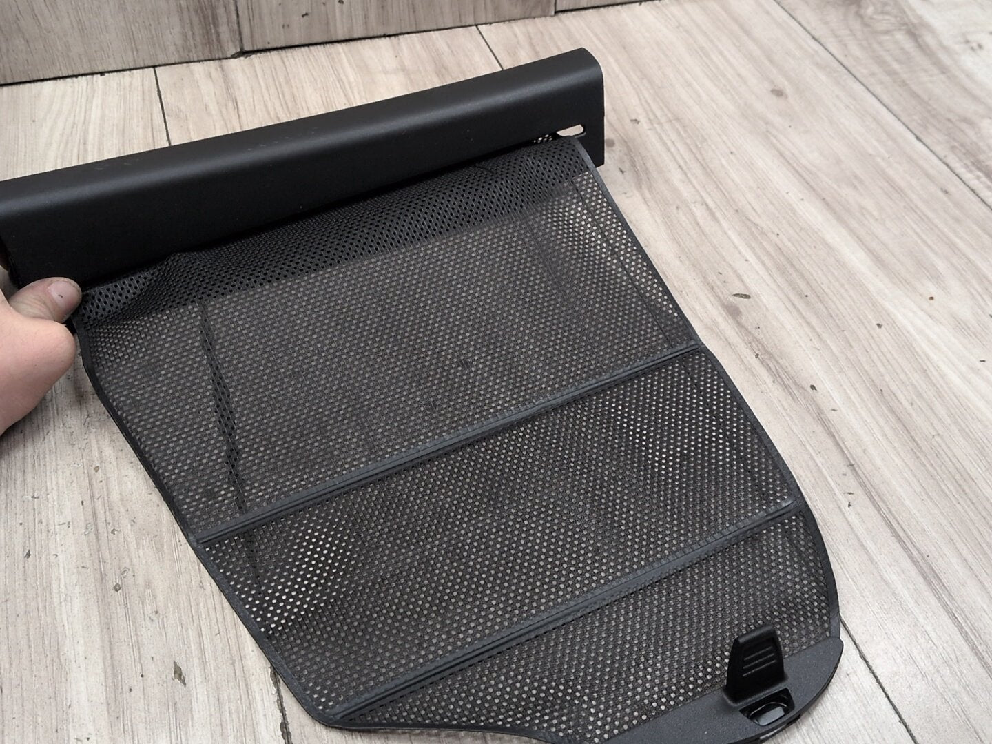 OEM BMW F90 G30 540 M550 M5 Rear Right Passenger Quarter Window Roller Sun Shade