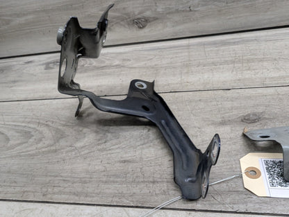 2017-2023 BMW 530i G30 Front Right Passenger Fender Brackets SET 7349618