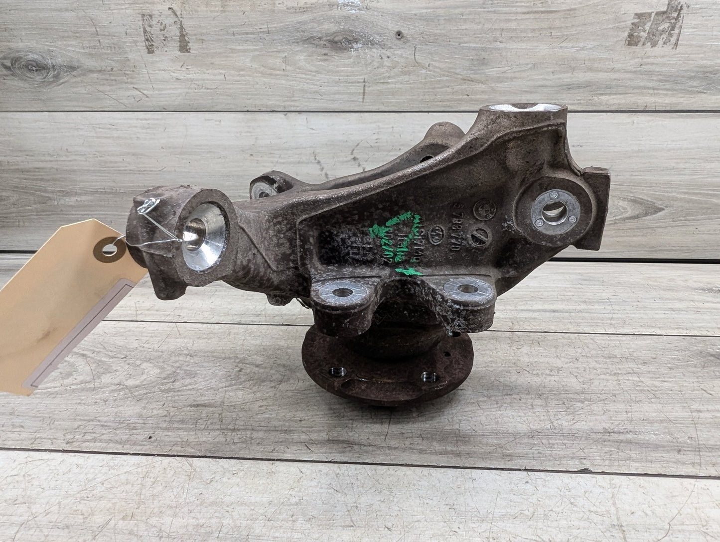2011-2016 BMW 535i F10 Rear Right Passenger Spindle Knuckle w/ Bearing 6793770