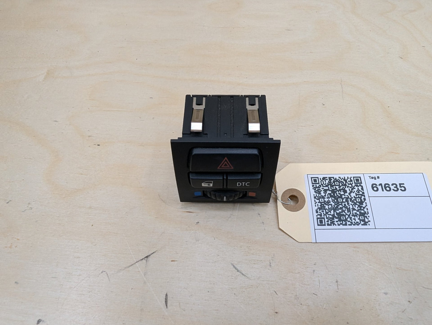 2007-2013 BMW 335i E93 Hazard Warning Switch 6945652