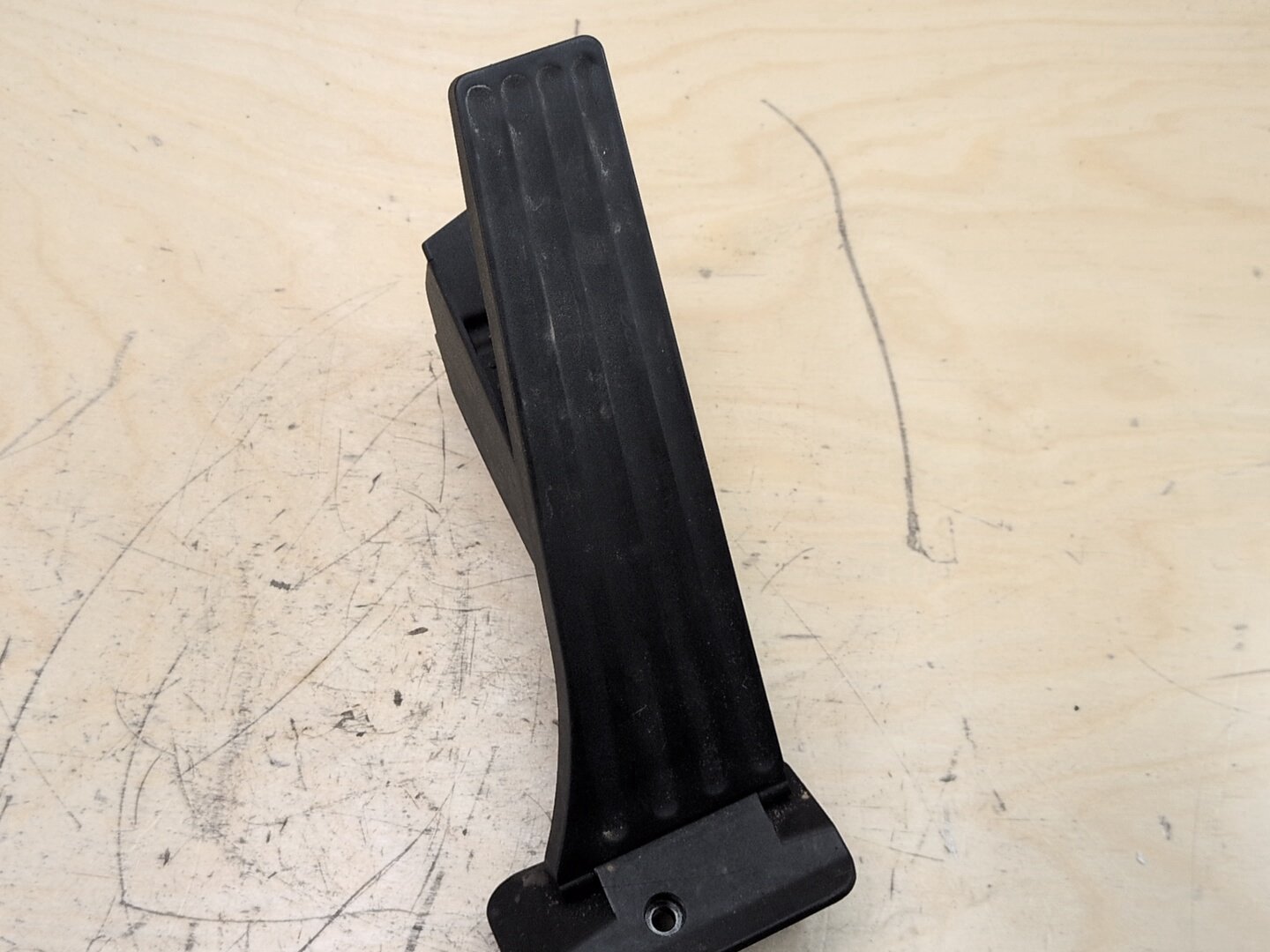 OEM BMW F15 F25 F30 F36 G01 G05 G12 G20 Accelerator Throttle Gas Pedal Sensor