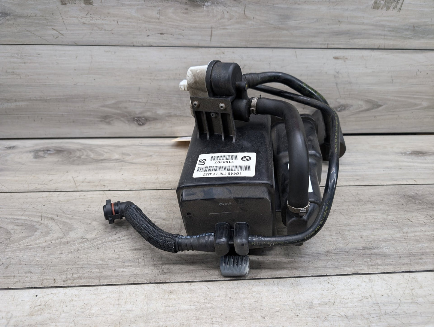 2007-2013 BMW X5 E70 Fuel Vapor Charcoal Canister 7164407