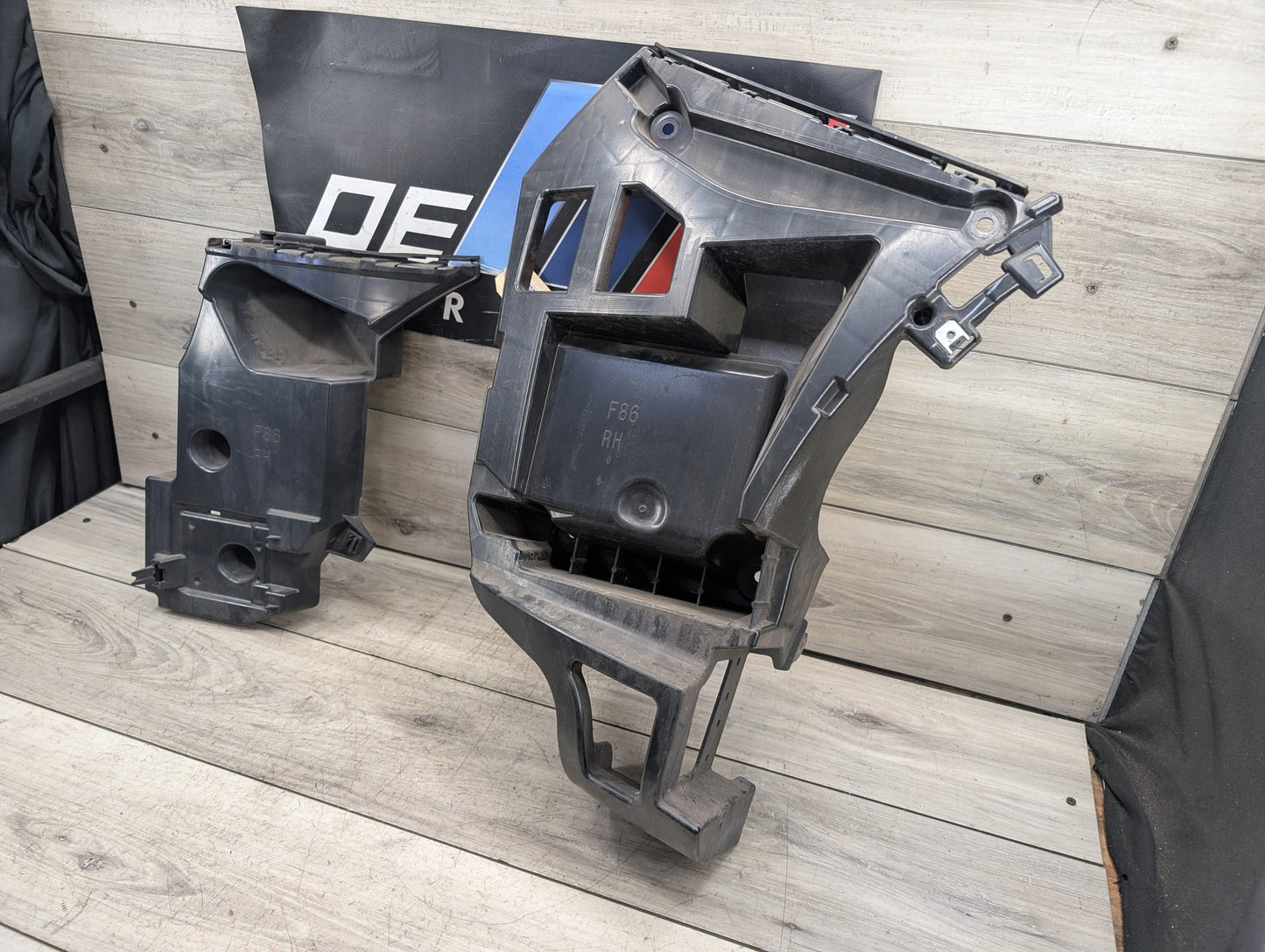 15-18 OEM BMW F86 X6M Rear Right Passenger Bumper Support Brackets Mounts Guides