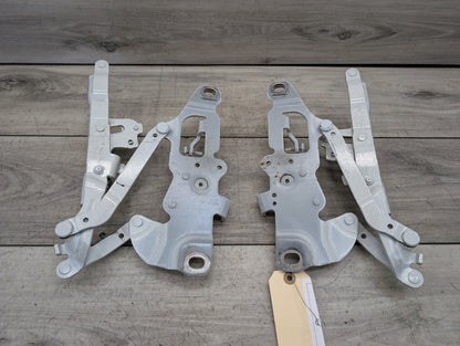 2015 BMW 528i F10 Hood Bonnet Hinges SET 7249888 N20B20O0