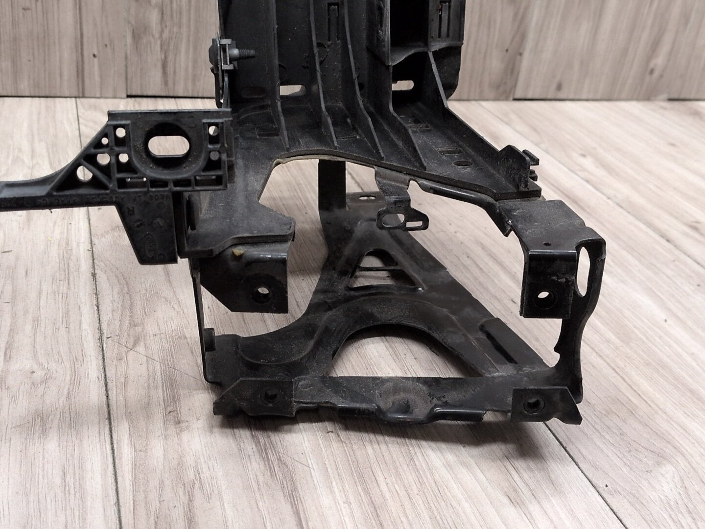 OEM BMW F01 F02 740 750 760 Front Right Passenger Headlight Support Bracket
