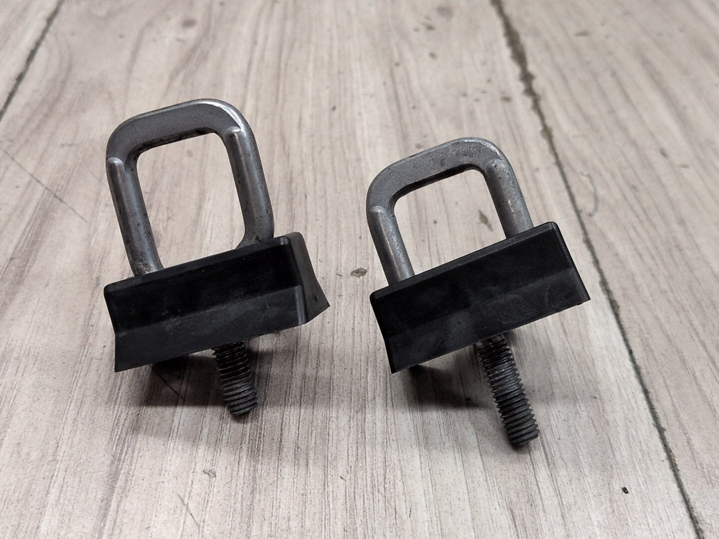 2006-2011 BMW 328i E90 Hood Bonnet Safety Lock Latches SET 7002012