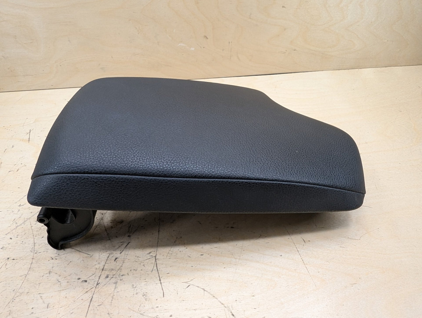 OEM BMW F30 F32 F33 F36 328 330 335 428 435 Center Armrest Tray Console BLACK