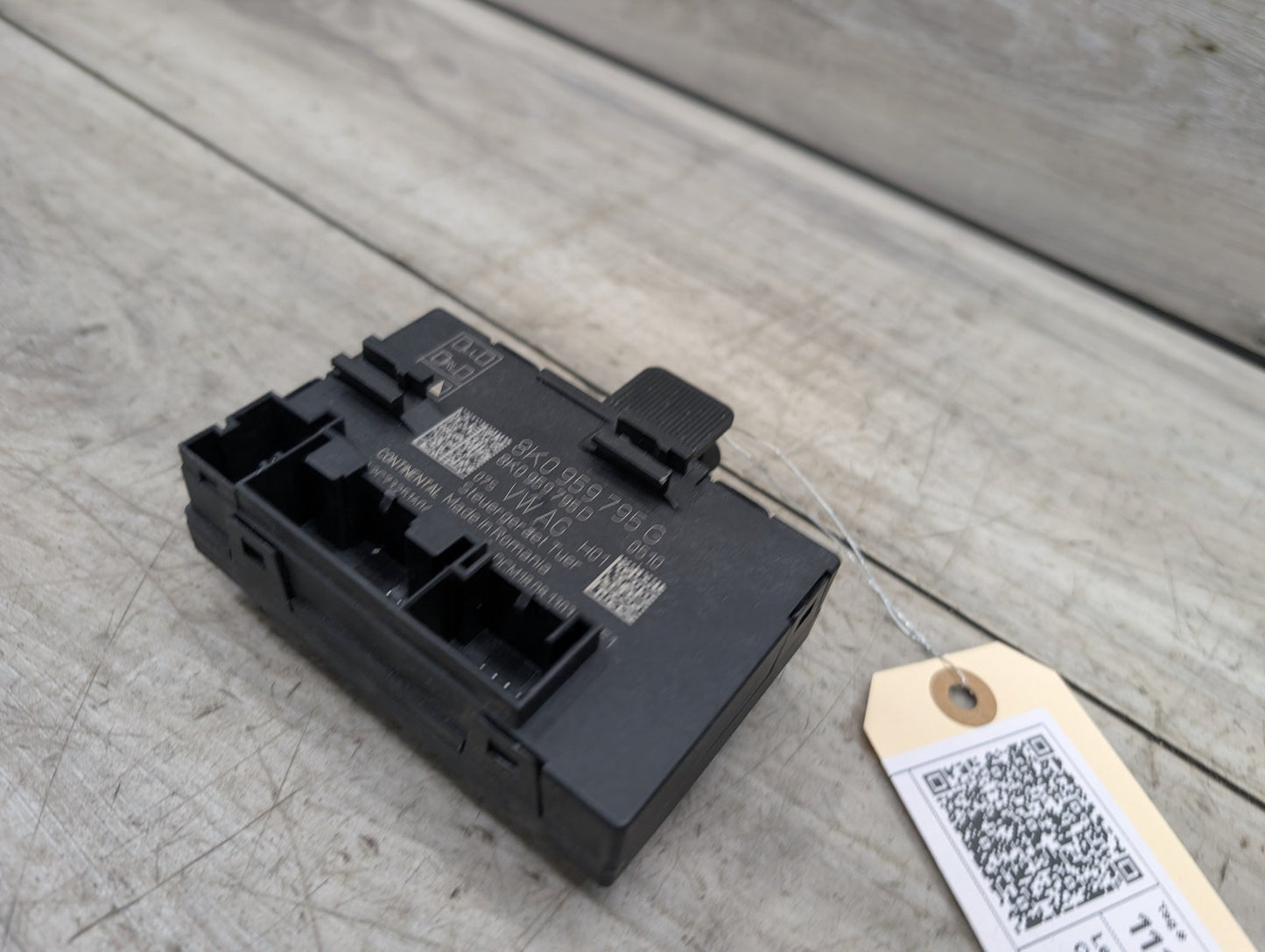 2009 - 2017 Audi Q5 8R Left Rear Door Control Module 8K0959795G EA888
