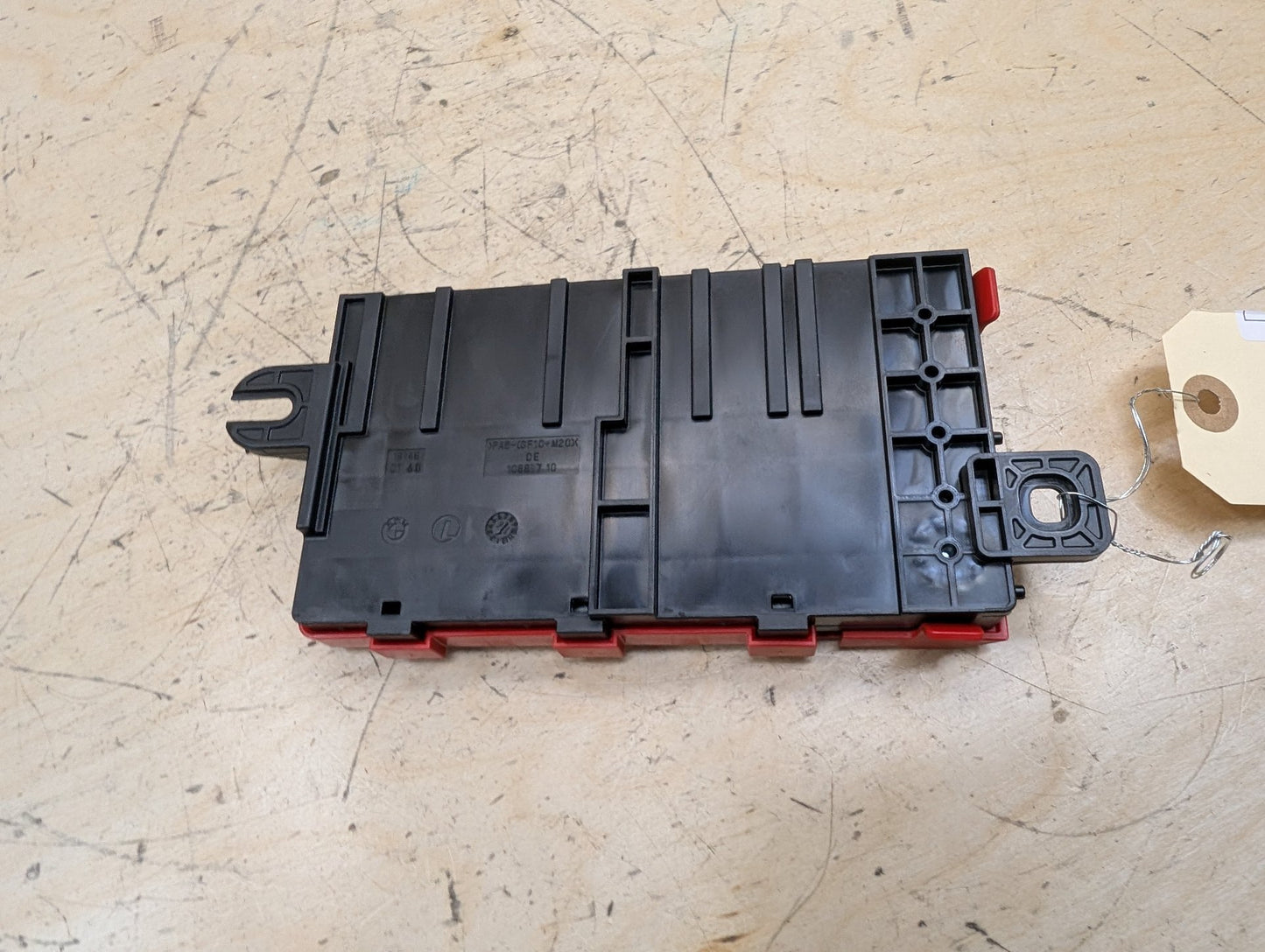 OEM BMW G11 G12 G14 G15 G16 G30 B+ Junction Terminal Power Relay Fuse Box