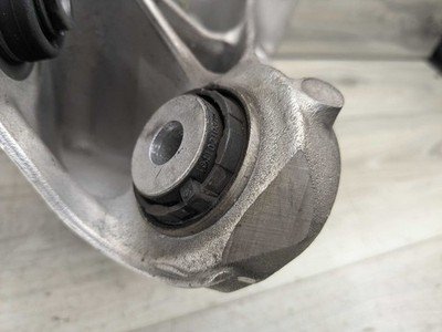 OEM BMW G05 G06 G07 X5 X6 X7 Rear Left Driver Side Hub Spindle Knuckle Bearing