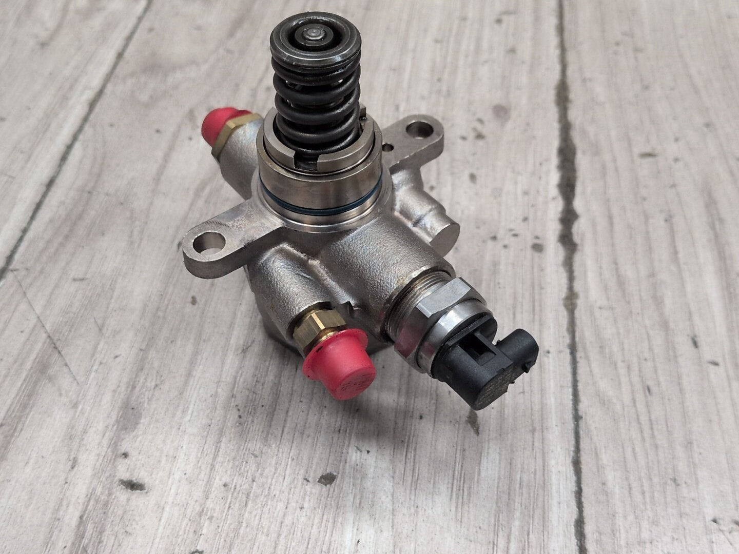 2018-2023 Audi B9 S4 CWG Engine Motor HPFP High Pressure Fuel Pump 06M127026H