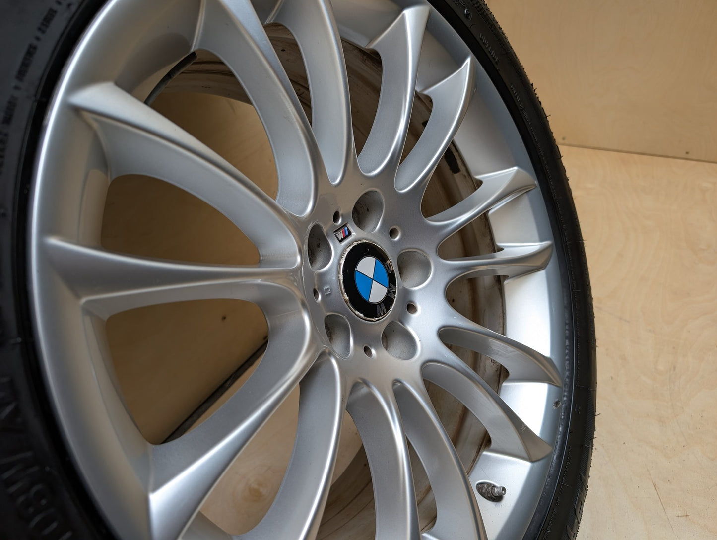 OEM BMW F01 F02 F07 740 750 760 FRONT Rim Wheel 19x8.5 ET25 M V-Spoke Style 302