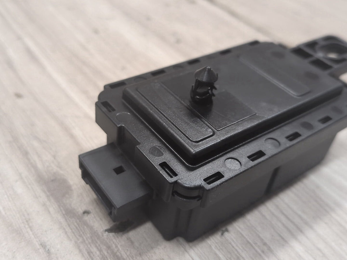2019-2026 BMW M340i G20 RDC TPMS Tire Pressure Monitoring System Module 9440540 OEM