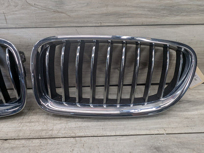 2011 - 2016 BMW 528i F10 Front Left Right Upper Bumper Cover Kidney Grilles SET 7412324 N20B20O0