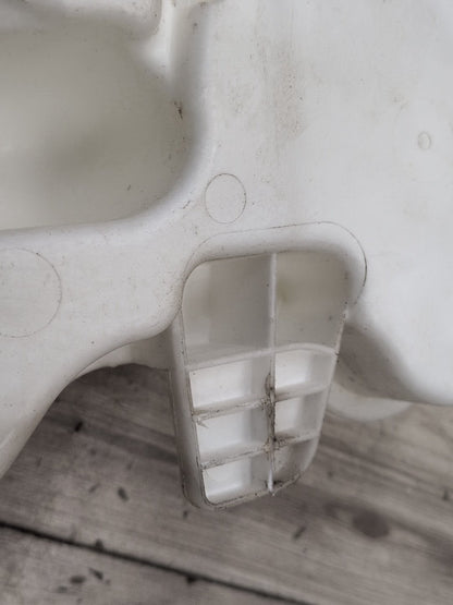 OEM BMW G20 G22 330 M340 430 M440 Windshield Wipe Washer Bottle Tank Reservoir