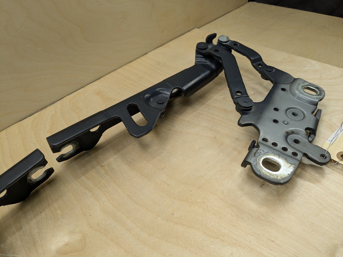 OEM BMW F22 F23 F30 F32 F33 F36 F80 F82 F83 F87 Left Right Side Hood Hinges PAIR