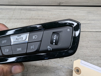OEM BMW G20 G22 G23 G26 G42 G80 G82 M3 M4 Headlight Control Switch Light Module