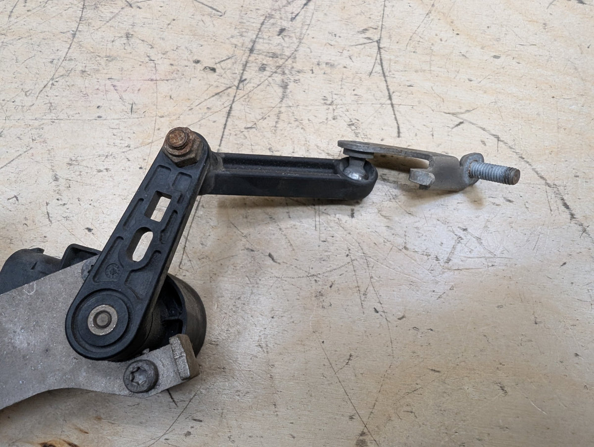 OEM BMW F30 F80 G20 G30 M3 Front Rear Left Right Suspension Height Level Sensor