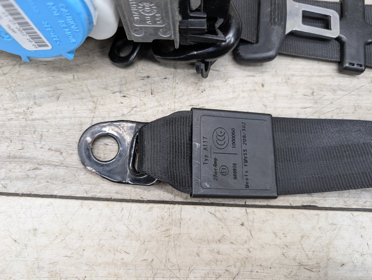 2008 - 2017 Audi S5 8T Front Left Driver Seatbelt Seat Belt Retractor 8F1857705