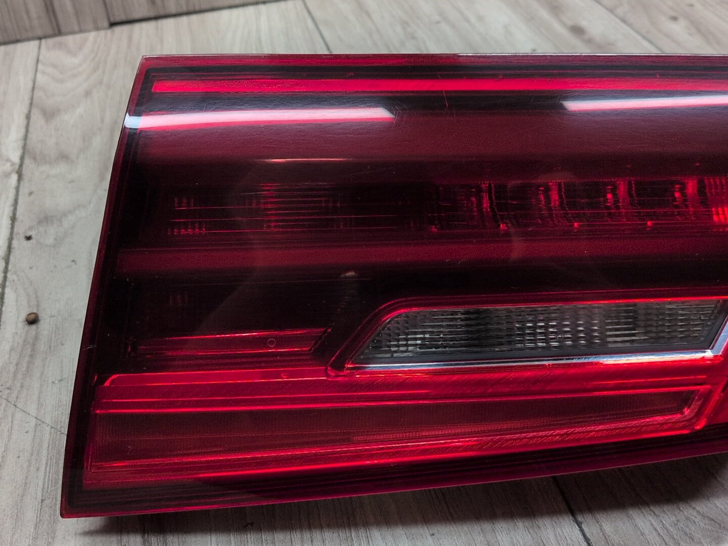 17-20 OEM BMW F90 G30 530 540 M550 M5 Rear Right Passenger Trunk Tail Light