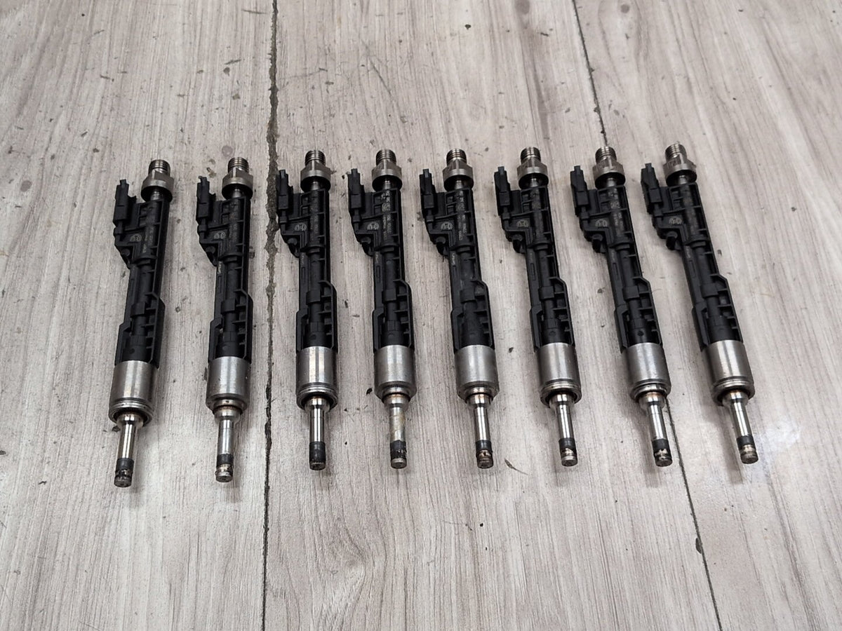 2017-2023 BMW M550i G30 Engine Motor Fuel Injector SET 8638255