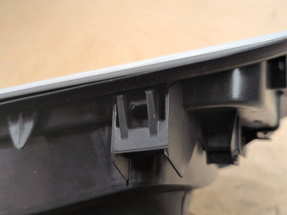 2018-2024 BMW X3 G01 Gas Cover Assembly 7405751