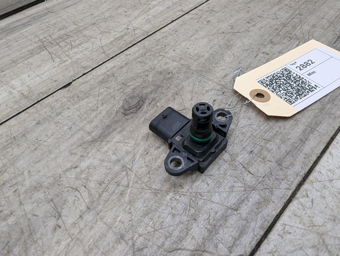 2014 - 2018 BMW X5 F15 Manifold Absolute Pressure (MAP) Sensor 7599042 N63B44O1