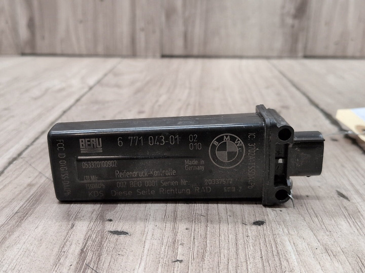 OEM BMW E82 E88 E90 E92 E93 F10 Tire Pressure Monitoring Sensor Module RDC TPMS