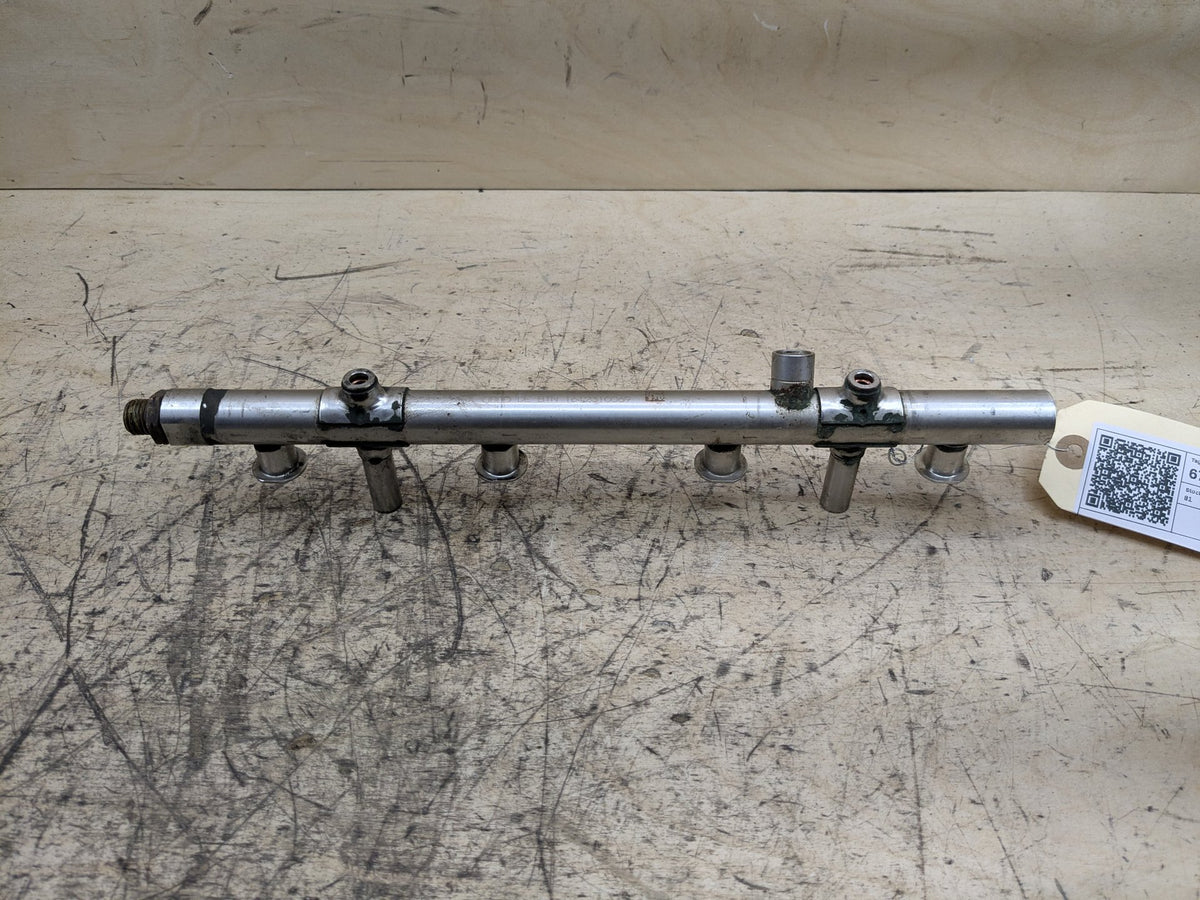 2012-2018 Audi C7 A6 CYNB Engine Motor Fuel Injector Rail Line 06K133317G