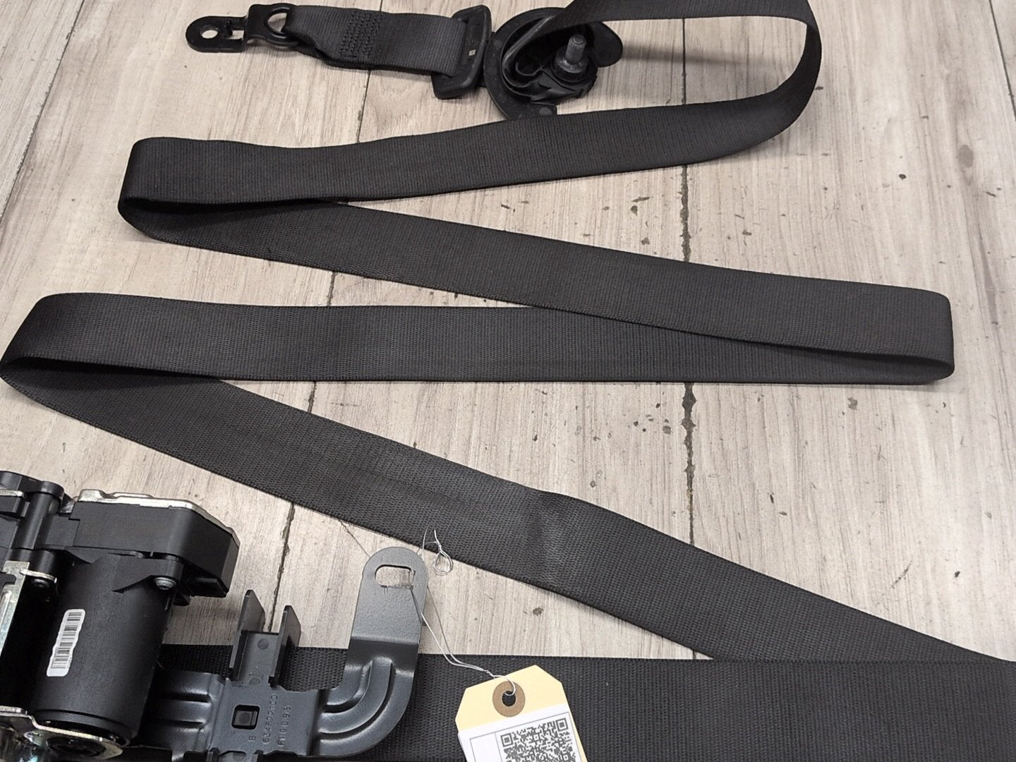 2022 BMW M340i G20 Front Left Driver Seatbelt Seat Belt Retractor 9460973