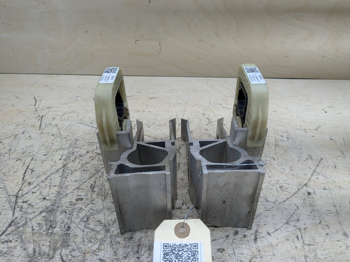 2018-2022 BMW 330i G20 Radiator Lower Mounting Brackets SET 7422234 OEM