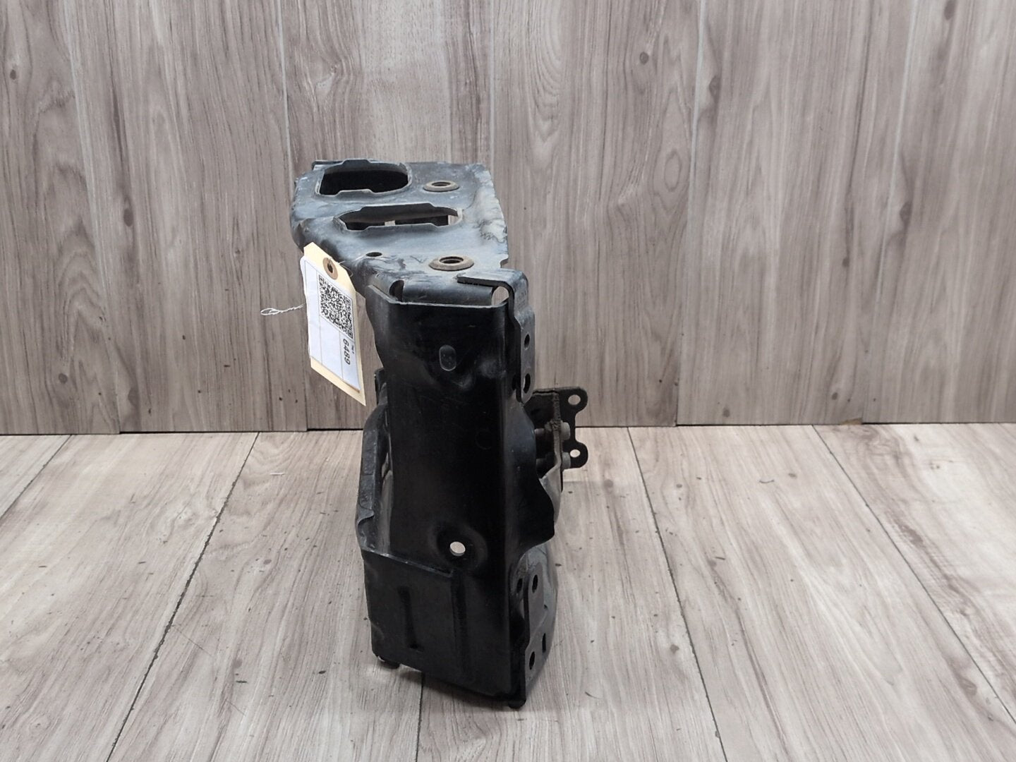 OEM BMW F90 F93 G12 G16 G30 M5 M8 Front Right Passenger Radiator Support Bracket