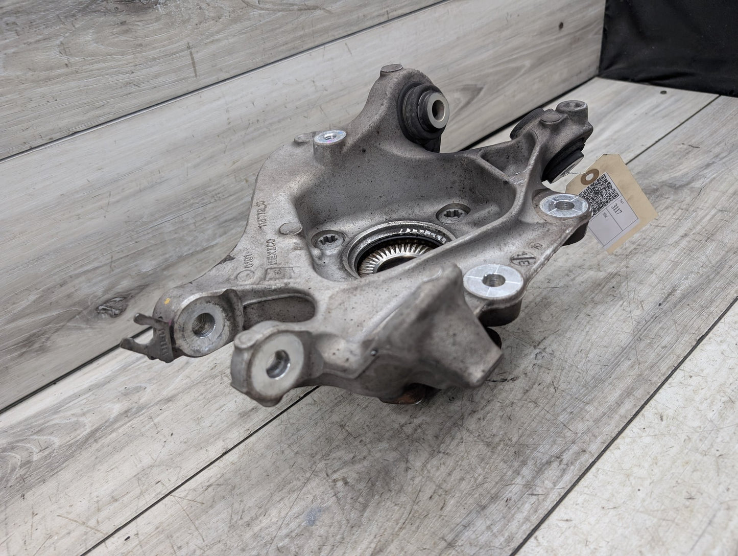 OEM BMW G01 X3 30i 30iX M40iX REAR Right Passenger Knuckle Hub Spindle Bearing