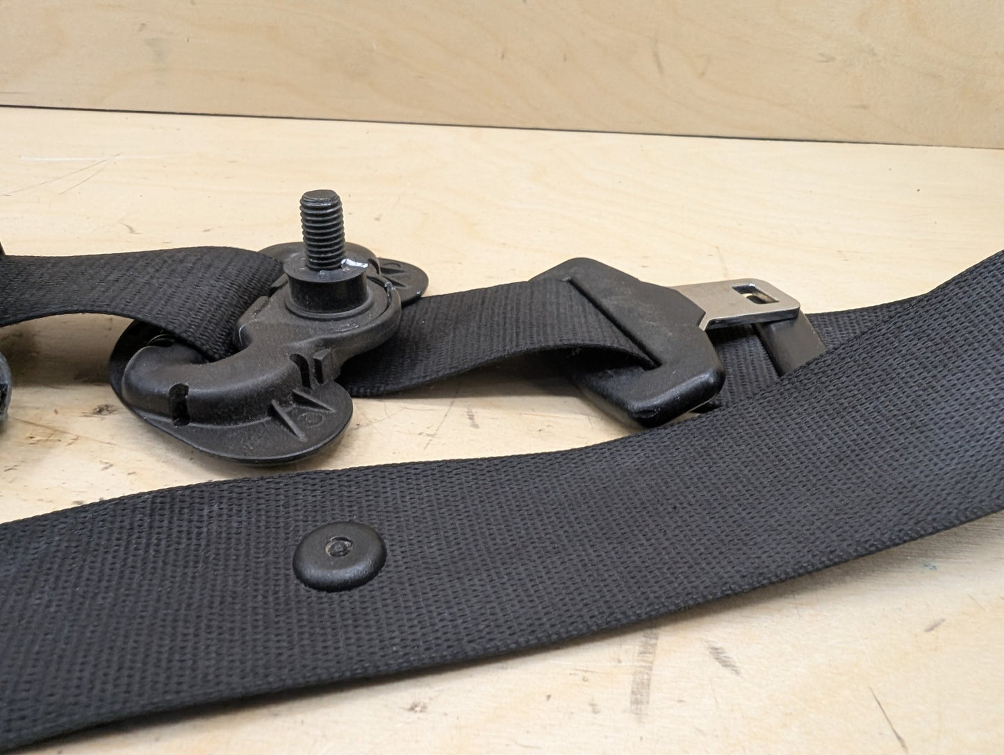 12-20 OEM BMW F30 F36 F80 M3 Front Right Passenger Side Seatbelt Retractor Black