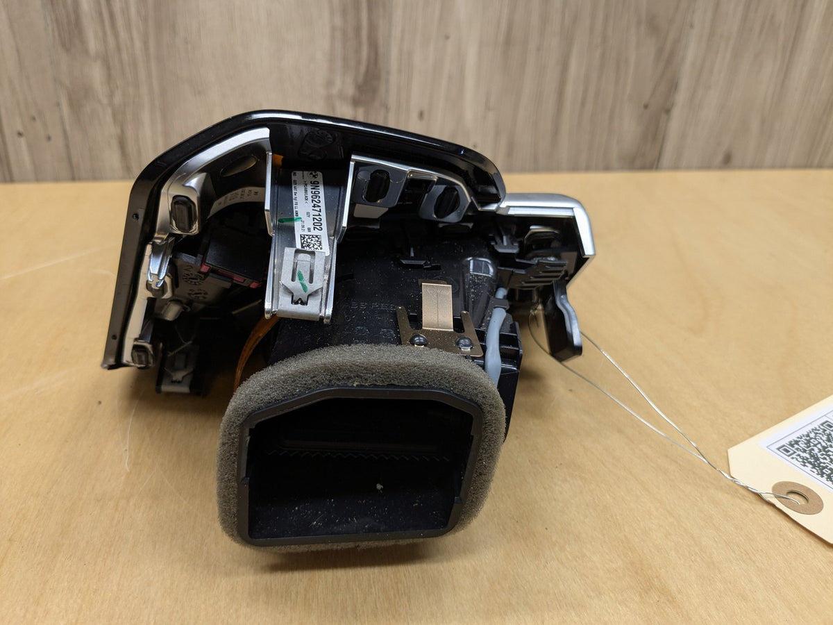 2022-2026 BMW 430i G26 Dashboard Dash Board Right Passenger Air Vent 9624712 OEM