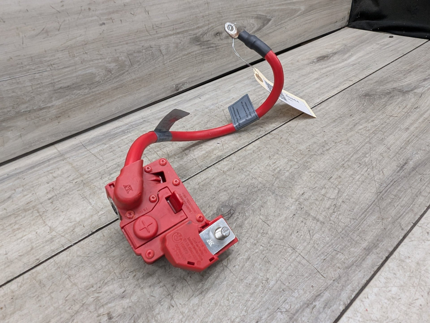 06-13 OEM BMW E88 E90 E92 M3 335 Battery Plus Pole Terminal Positive Red Cable