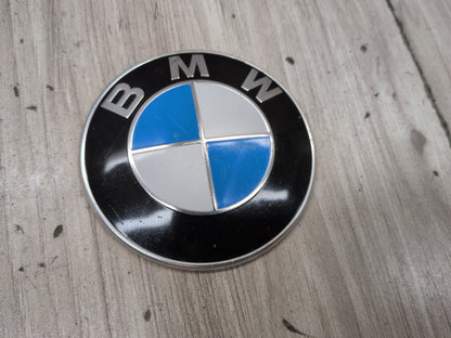 OEM BMW E85 F06 F10 F12 F13 Hood Trunk Emblem Badge Symbol Logo D=82 MM 7057794