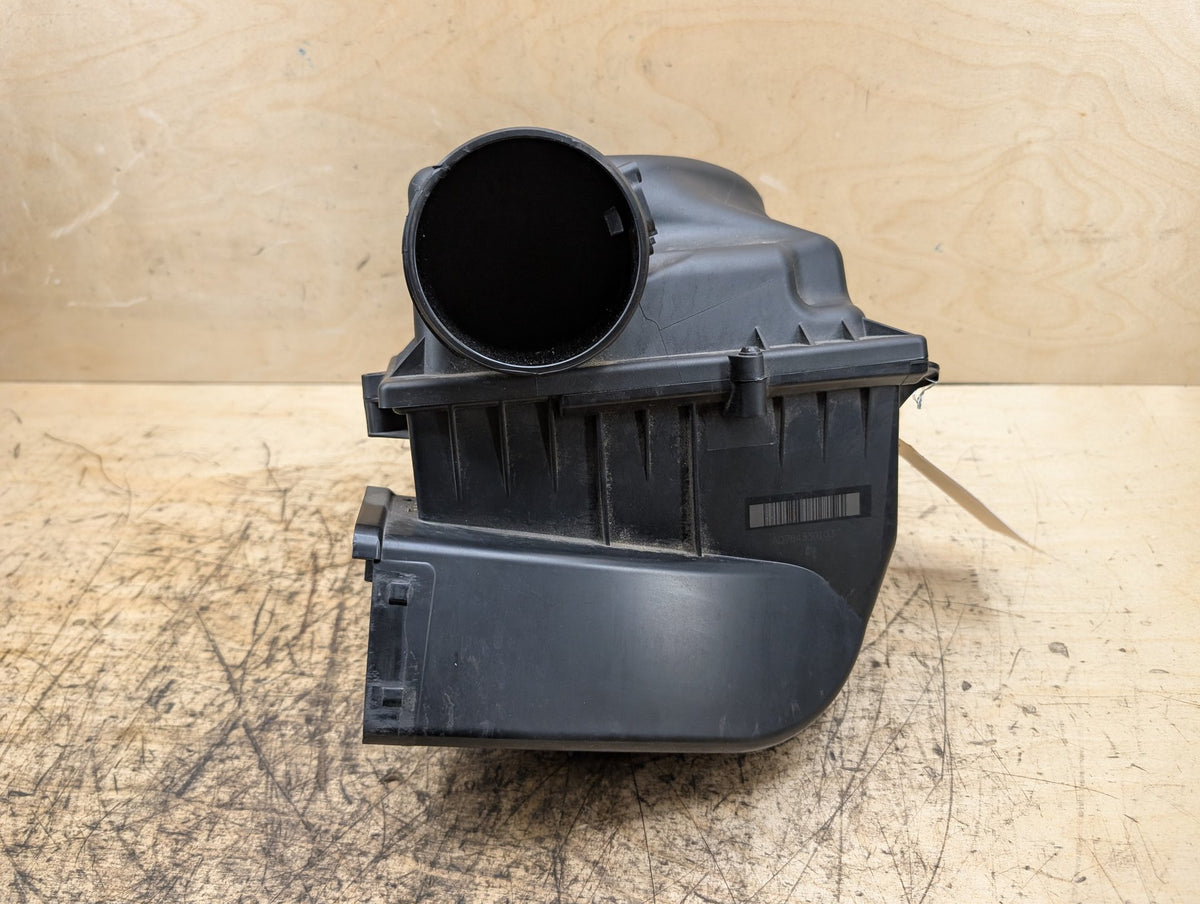 OEM BMW G05 G12 G30 540 740 Air Box Filter Cleaner Intake Resonator Muffler B58