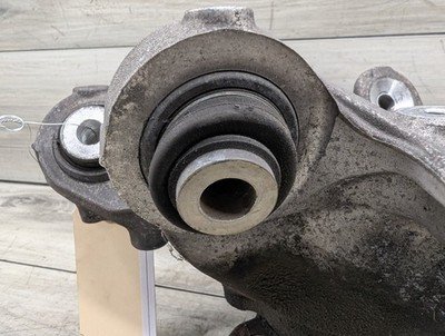 OEM BMW G01 X3 30i 30iX M40iX REAR Right Passenger Knuckle Hub Spindle Bearing