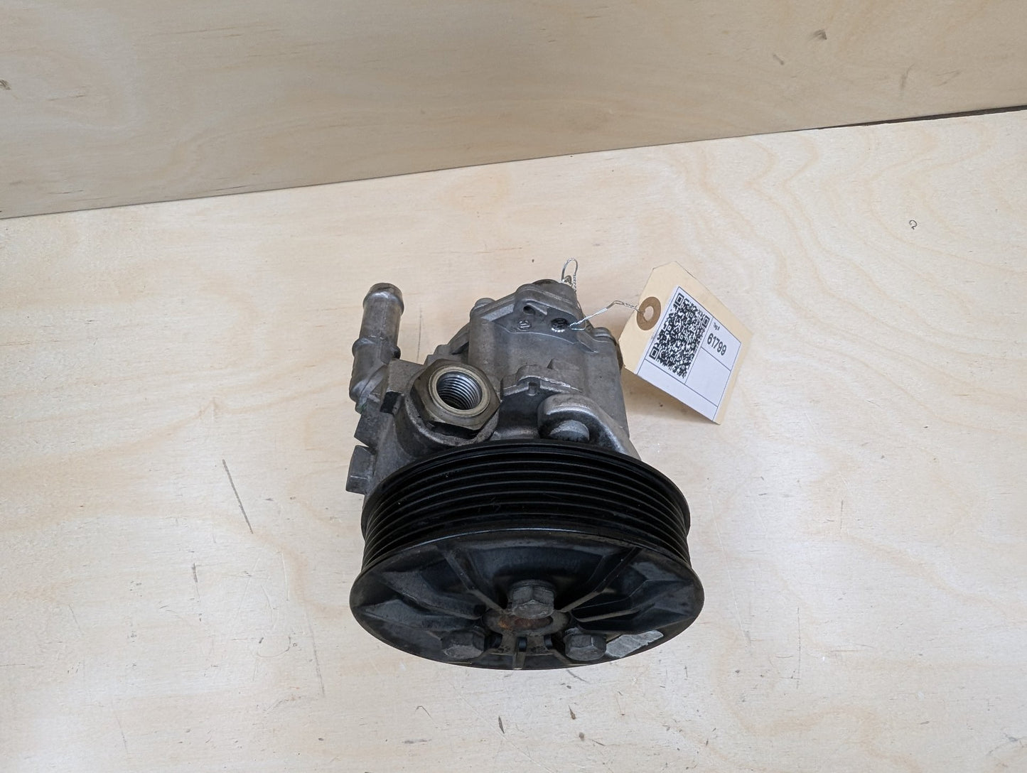 06-13 OEM BMW E82 E88 E90 E92 E93 Hydraulic Power Steering Pump Pulley N54 N55