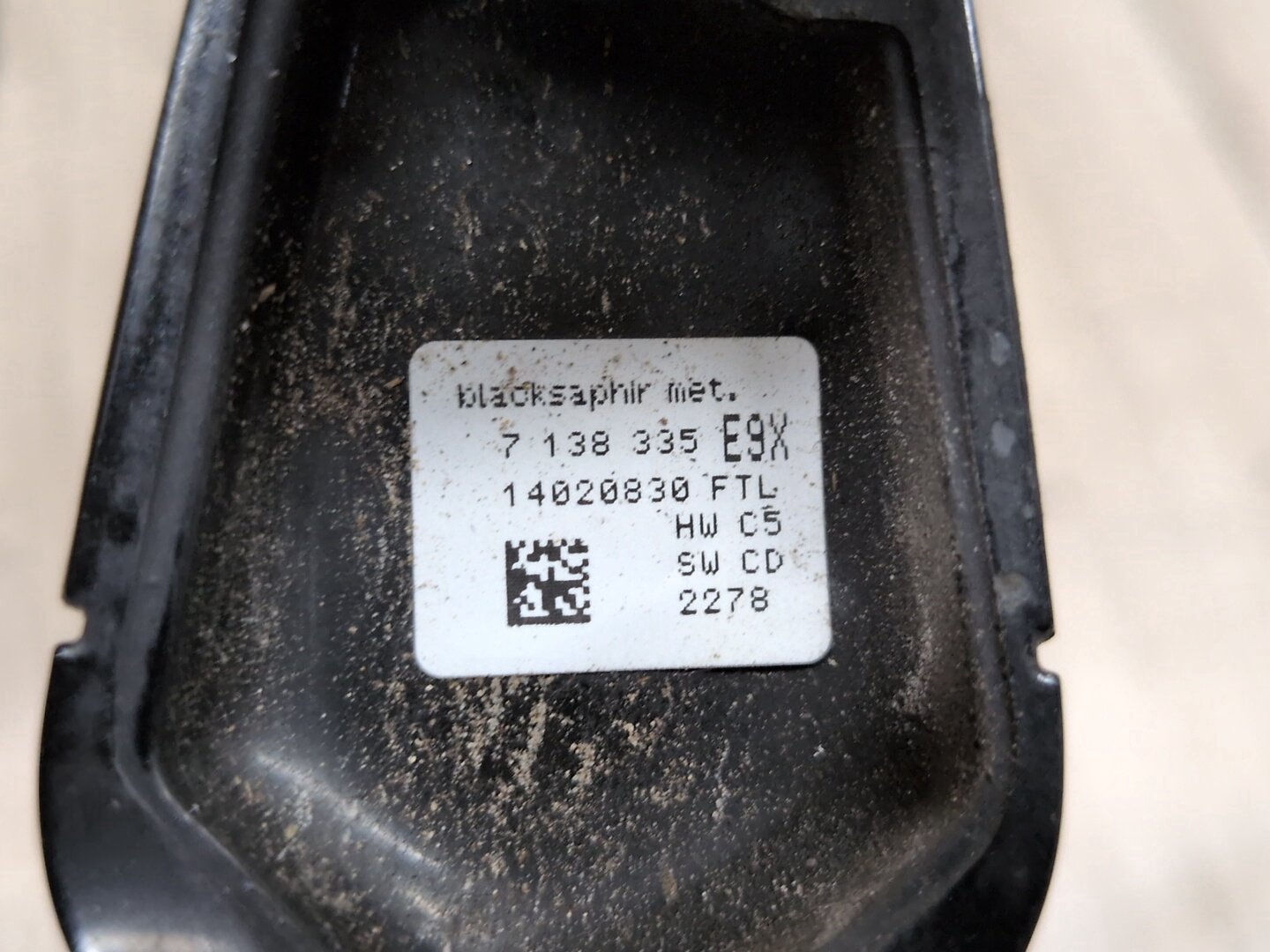 2007-2013 BMW X5 E70 Front Left Driver Exterior Door Handle w/ Comfort Access 7138335