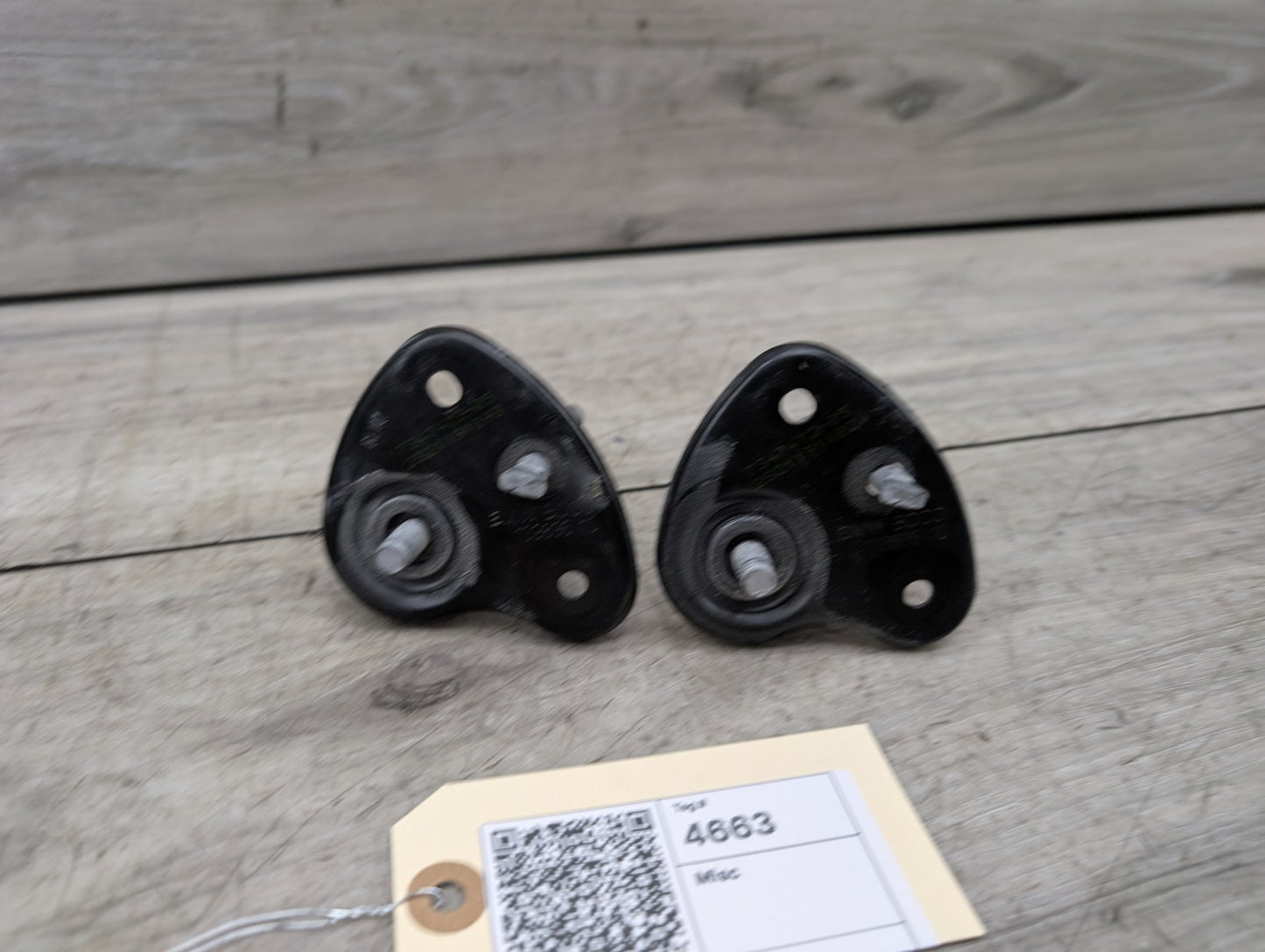 OEM BMW F90 F97 G01 G05 G06 G07 G12* G30 X3 X5 Hood Safety Latch Hook Pair SET