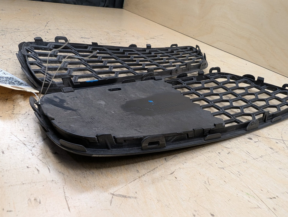2010-2017 BMW 535i GT xDrive F07 Front Left Right Center Bumper Cover Grilles SET 8057333 OEM