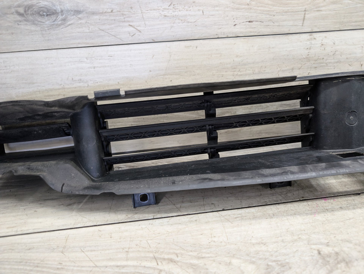 2016-2022 BMW 750Li G12 Front Lower Radiator Air Flap Shutter 7357982