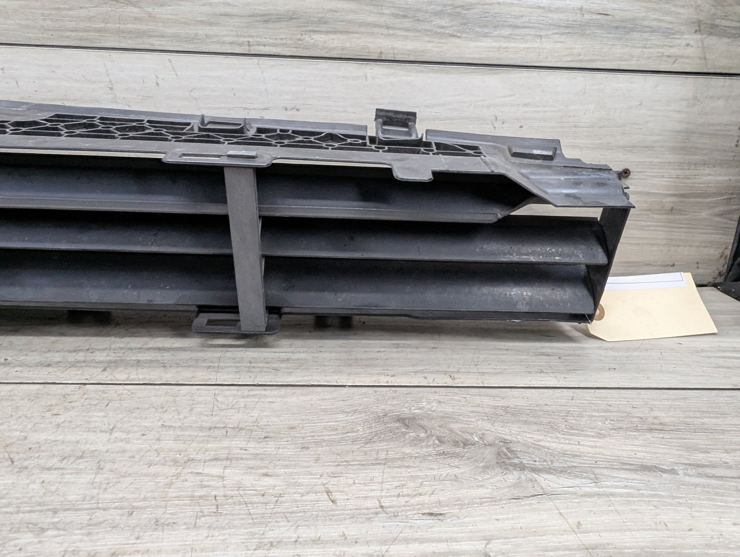 2017-2023 BMW 530i G30 Front Lower Radiator Air Flap Shutter 7497285